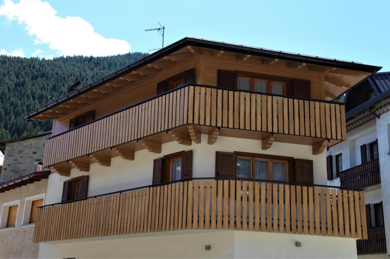 A Due Passi Valdidentro Apartment Isolaccia Luaran gambar