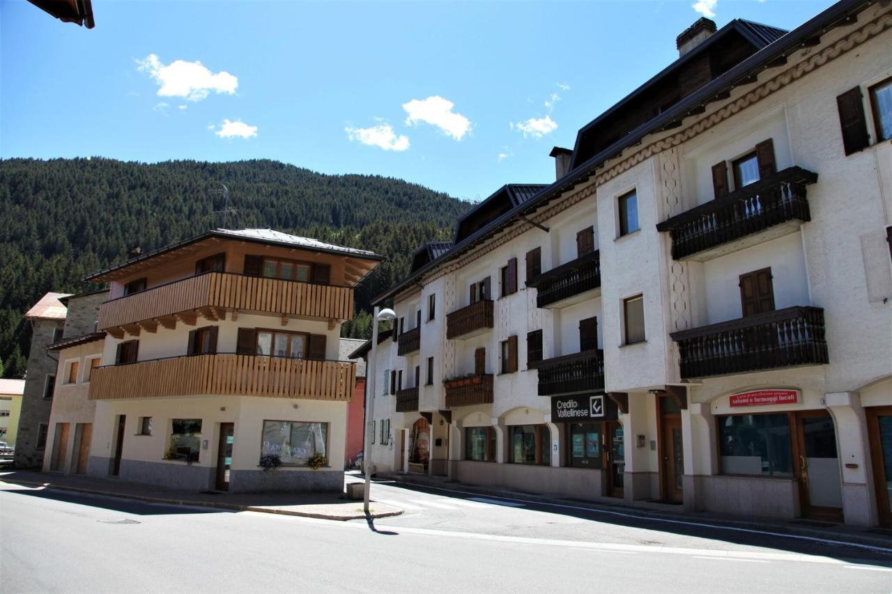 A Due Passi Valdidentro Apartment Isolaccia Luaran gambar