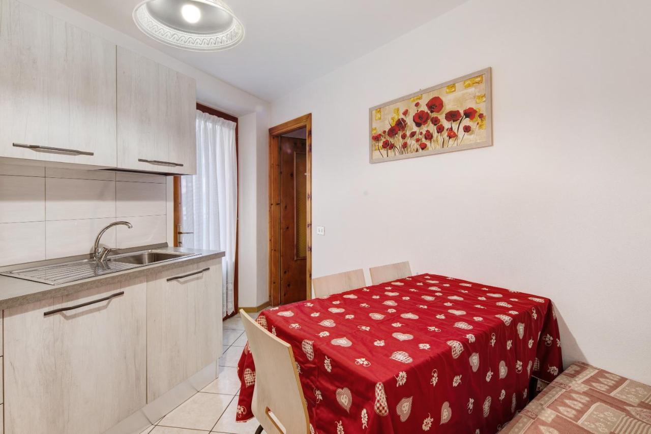 A Due Passi Valdidentro Apartment Isolaccia Luaran gambar