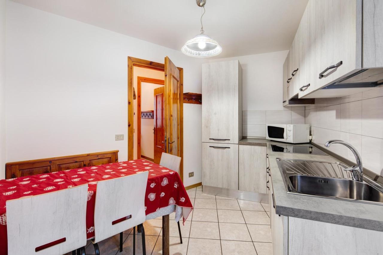 A Due Passi Valdidentro Apartment Isolaccia Luaran gambar